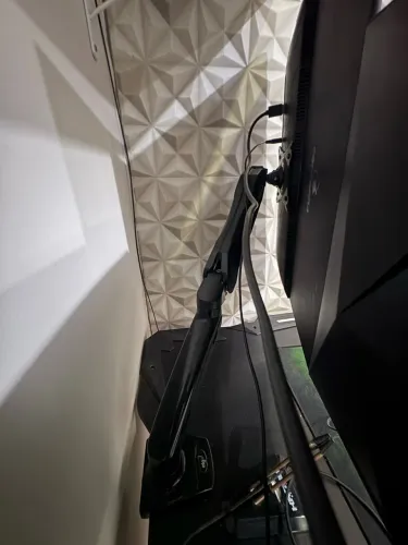 Suporte articulado ELG monitor funciona quando quer!!!