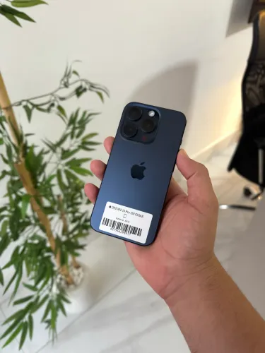 IPHONE 15 PRO 128 GIGAS SEM DETALHES
