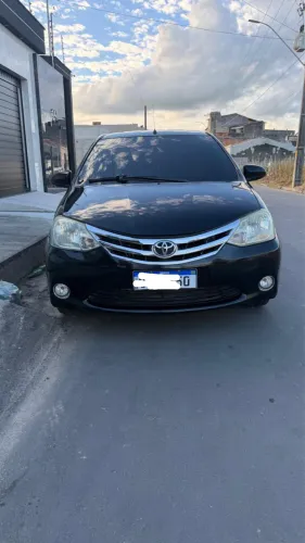 Toyota Etios Platinum Sed. 1.5 Flex 16V 4P Mec. 2014