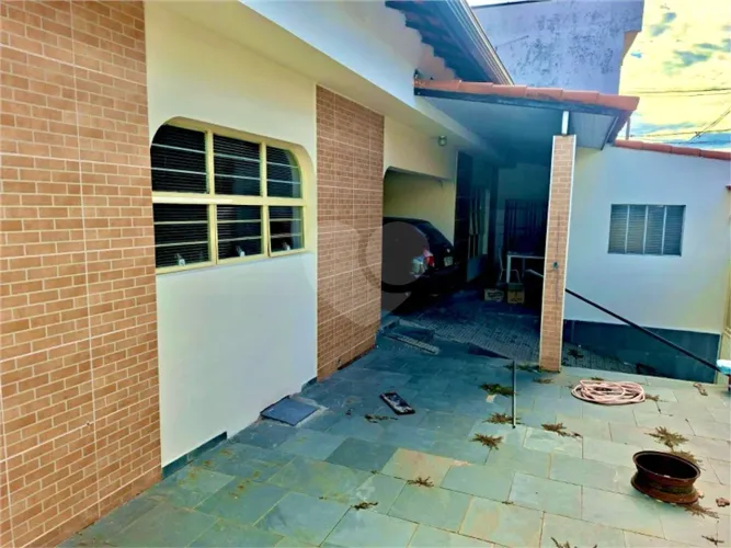 Casa Térrea á venda com 3 quartos na Vila Barcelona em Sorocaba/SP