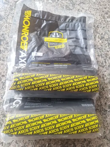 Kit  Coifa + Batente Axios suspensão traseira Fox 2014 1.6 ate 2019