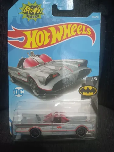 BATMÓVEL HOT WHEELS