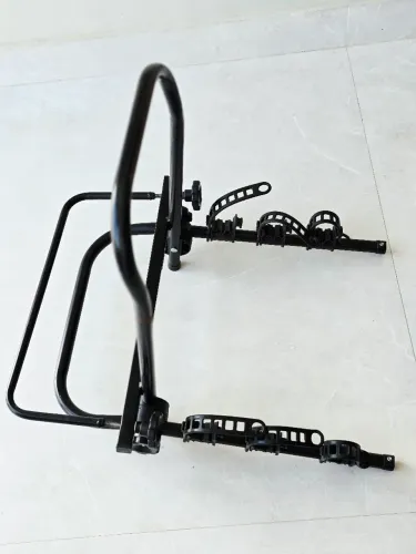 Transbike para 3 bikes Muito novo, prática instalação e seguro.