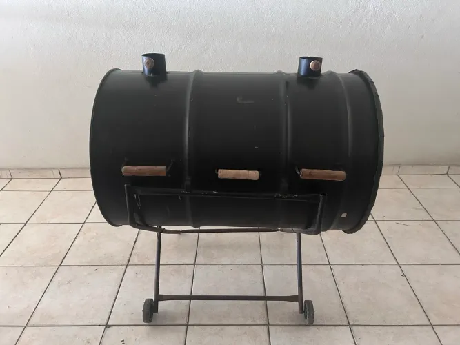 Churrasqueira a Bafo Grande de Tambor com Grelha Moeda (Preço de Desapego)