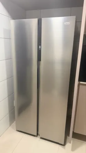 Geladeira midea