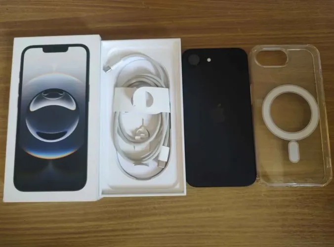 iPhone 16e 100% bateria,garantia Apple, vendo ou troco