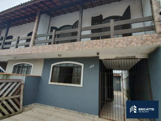 Sobrado para Aluguel em Itanhaém - Bairro Satélite | 2 Quartos, 2 Vagas