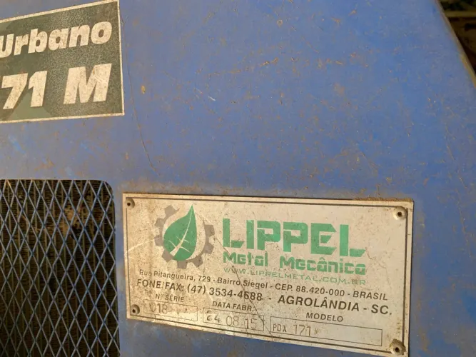Máquina de cortar madeira lippel