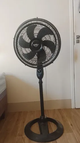 VENTILADOR DE COLUNA BRITÂNIA