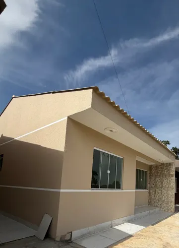 Alugo casa em Uvaranas