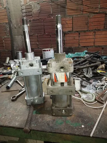 Atuador de cilindro pneumático
