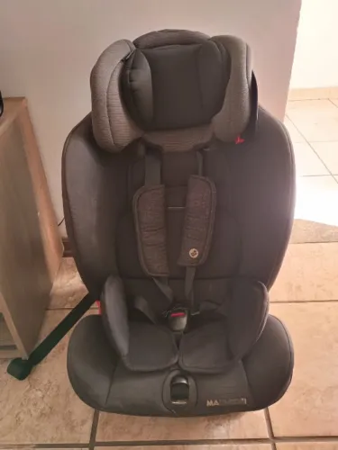 Cadeira para auto