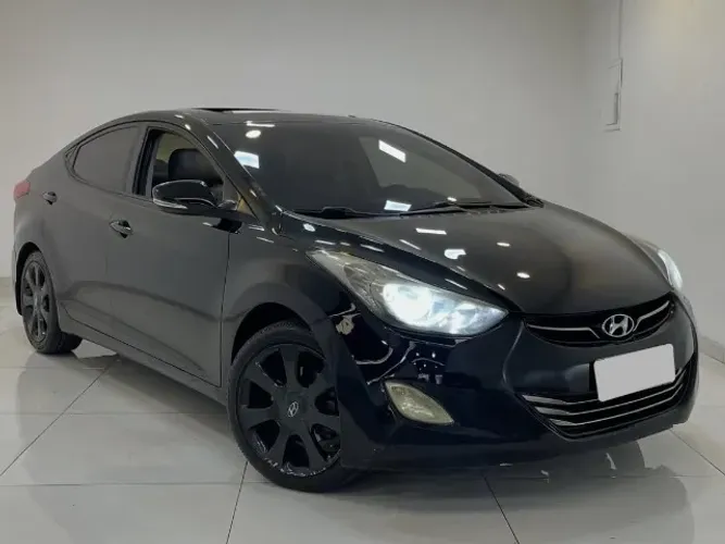 Hyundai Elantra GLS 1.8 16V Aut. 2013
