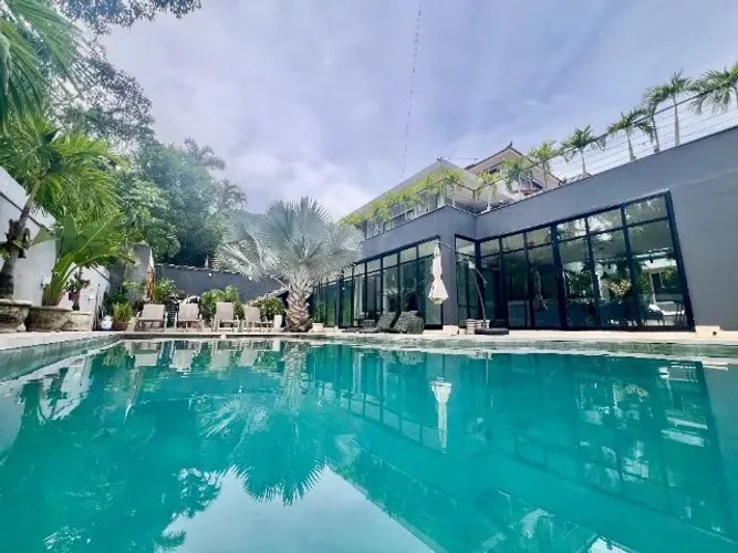 CHARMOSO ESPAÇO NO ITANHANGÁ 