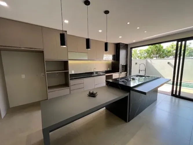 Casa completa no condominio San Marco | Aqui na Imobiliária Rosa e Rangel