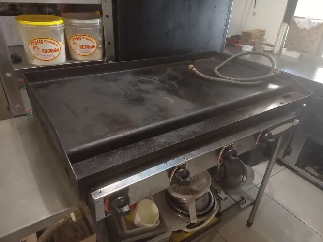 Chapa hamburgers para GLP