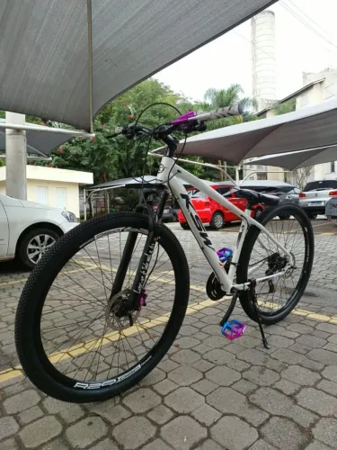 Bike aro 29 com amortecedor 