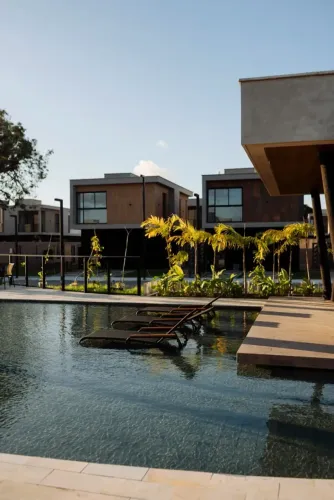 Casa á Venda Condomínio Fechado !! Condominio Ráveo C/150m² Pronto para morar no Intermare