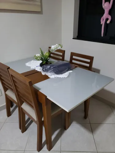 Mesa Extensível Madeira Vidro 4 Cadeiras