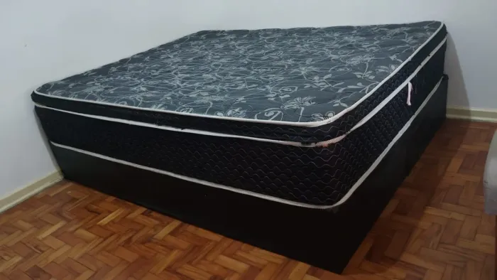 CAMA BOX DE CASAL