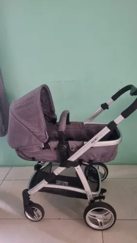 Carrinho de bebê moisés infanti épic lite