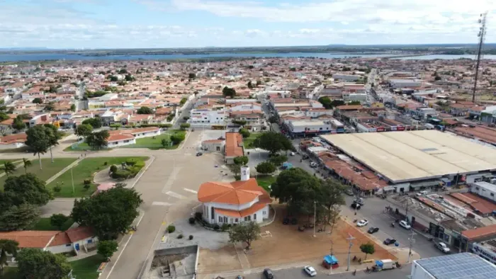 Aluguel de imóvel comercial na Orla de Casa Nova/BA