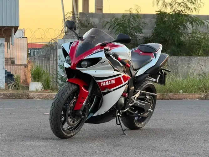 YAMAHA YZF-R1 1000 CC 2009 - APENAS 54 MIL KM, SÓ DE BRASÍLIA E NUNCA CAIU