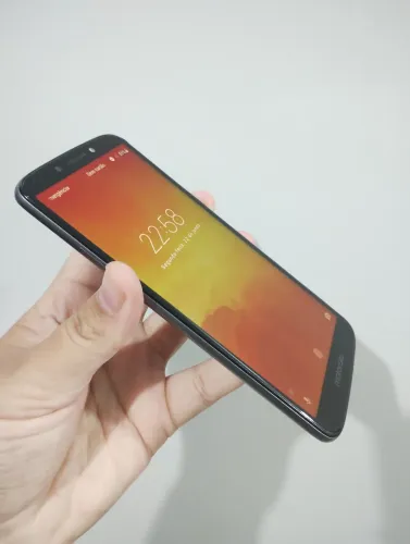 Moto E5