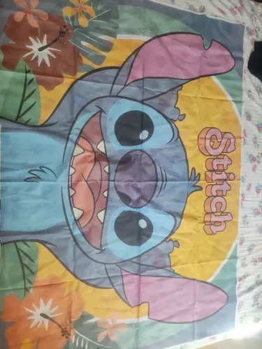 Painel de TNT Stitch