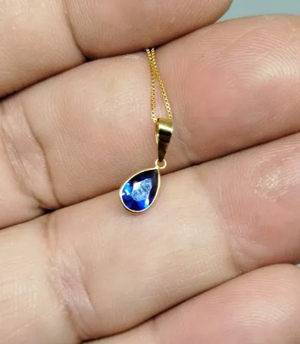Pingente ouro 18k - Pedra Espinélio -8 mm
