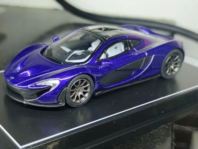 Miniatura MacLaren 1:64 Premium 