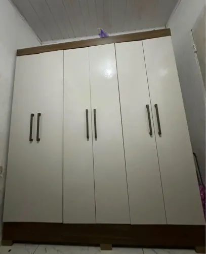 Guarda-roupa casal 6 portas
