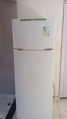 Vendo geladeira, boa nunca deu defeito