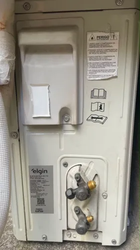 Ar condicionado Elgin Eco Inverter III 12.000 BTU (quente e frio)