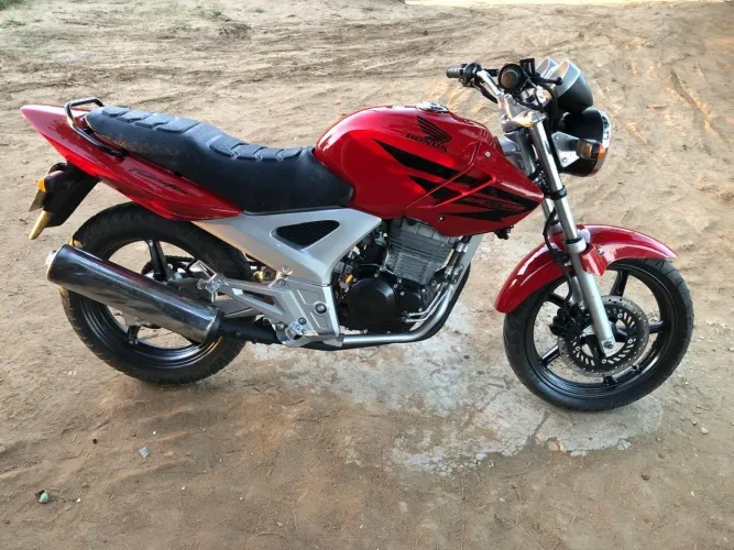 Troco em carro, e dependendo boto dinheiro no meio também