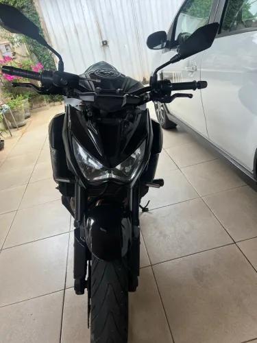 KAWASAKI Z800 - RARIDADE / APENAS 27.000 KM