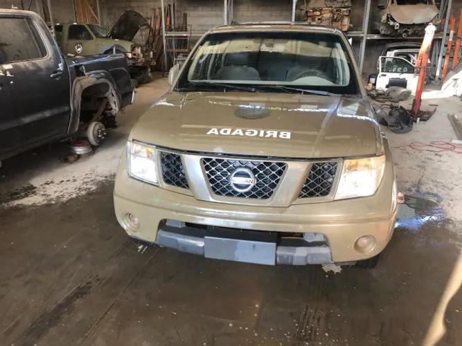 Peças de Nissan Frontier 144 CV 4x4 manual  