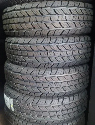 Pneu 235 75 15 Importado AT novo em até 10x de R$64,00 no cartão de crédito