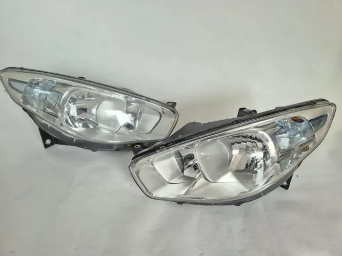 Par de farol Fiat Grand Siena 2013 Original