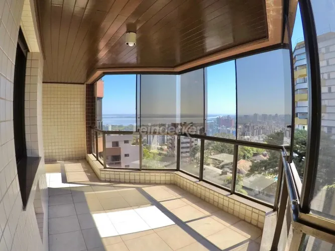 Cobertura em Santa Tereza com 310 m² , 3 quarto(s) , 1 suíte(s) , 3 vaga(s).