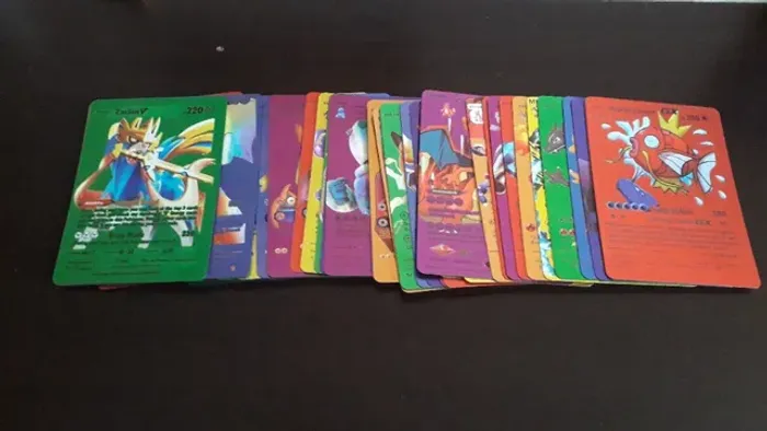 55 Cartões Pokémon lindos em folha de alumínio novos 