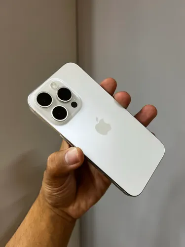 IPHONE 15 Pro 512GB - branco 