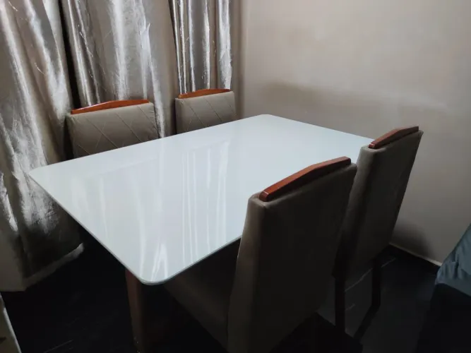Mesa de jantar Aparti 550 pagamento só na entrega 