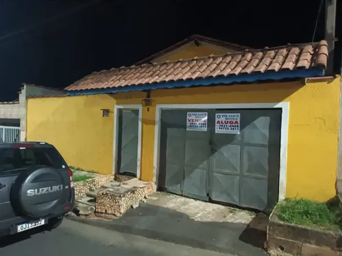Casa terreno inteiro na Vila Henrique - Caçapava