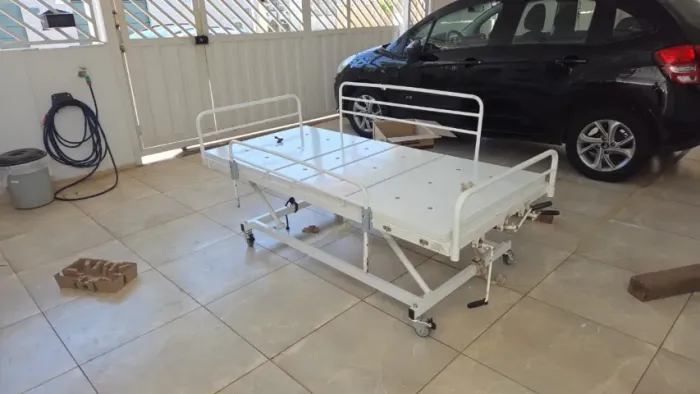 Cama hospitalar 3 manivelas