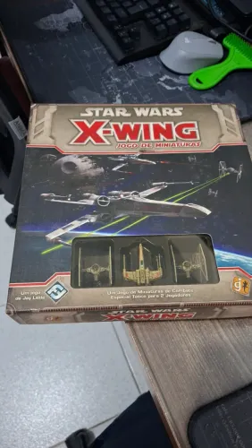 Star Wars X-Wing Miniatures - Jogo Base + Expansões (com naves extras)