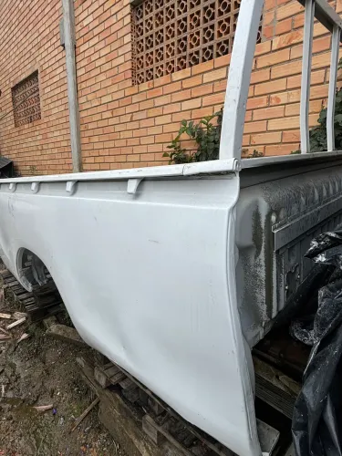 Caçamba Toyota Hilux 2017 cabine simples 