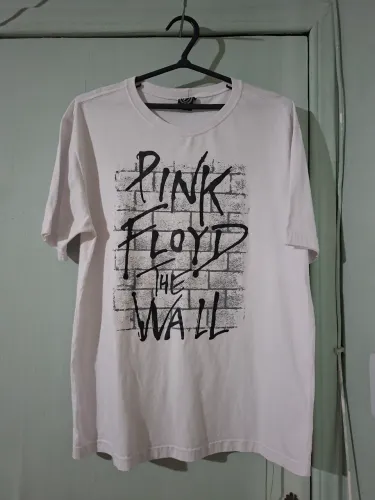 Camisa Pink Floyd branca