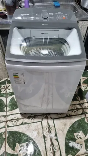 Vendo máquina de lavar roupa Brastemp 12 kg semi nova 