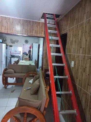 ? Escada (8m x 70cm) profissional resistente - ótima para obras e manutenção